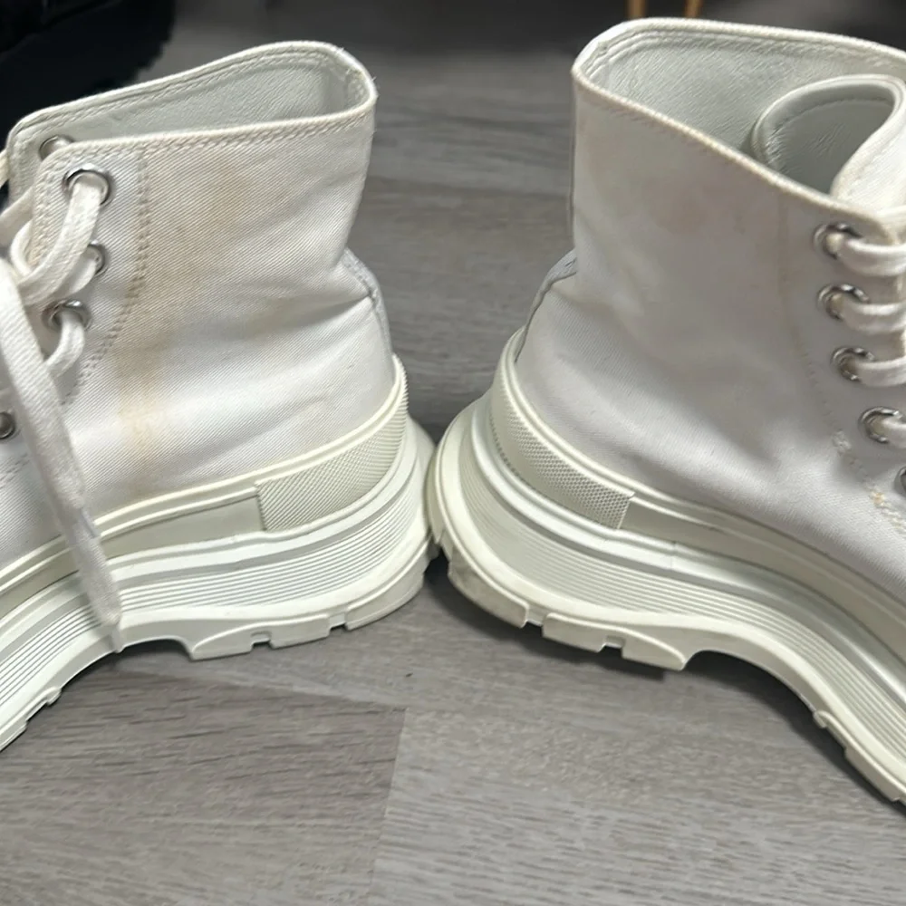Alexander McQueen Tread Slick High Top Sneaker - Picture 5 of 7